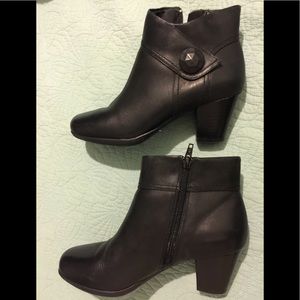 Michelle D Black Side Zip Up Booties